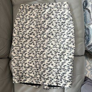 Beautiful Winter Pencil Skirt Ann Taylor Size 4